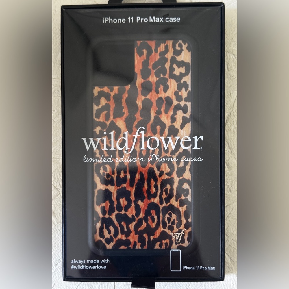 11 pro max leopard/cheetah print phone case Wildflower